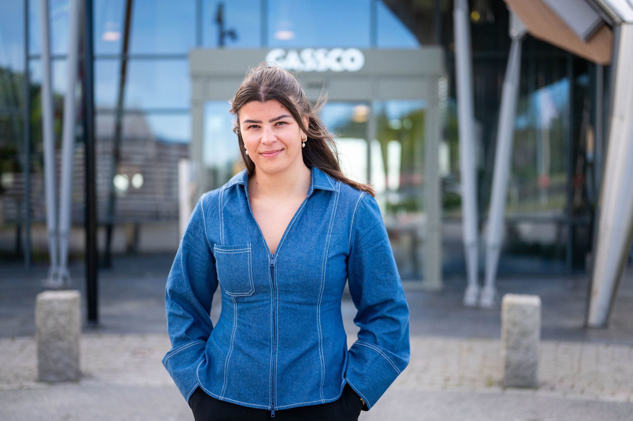 Vilde Elisabeth Davidsen gikk fra Sildikon Valley-sommerjobb til fast stilling som prosessingeniør i Gassco.
FOTO: TORSTEIN TYSVÆR NYMOEN/HAUGALAND VEKST