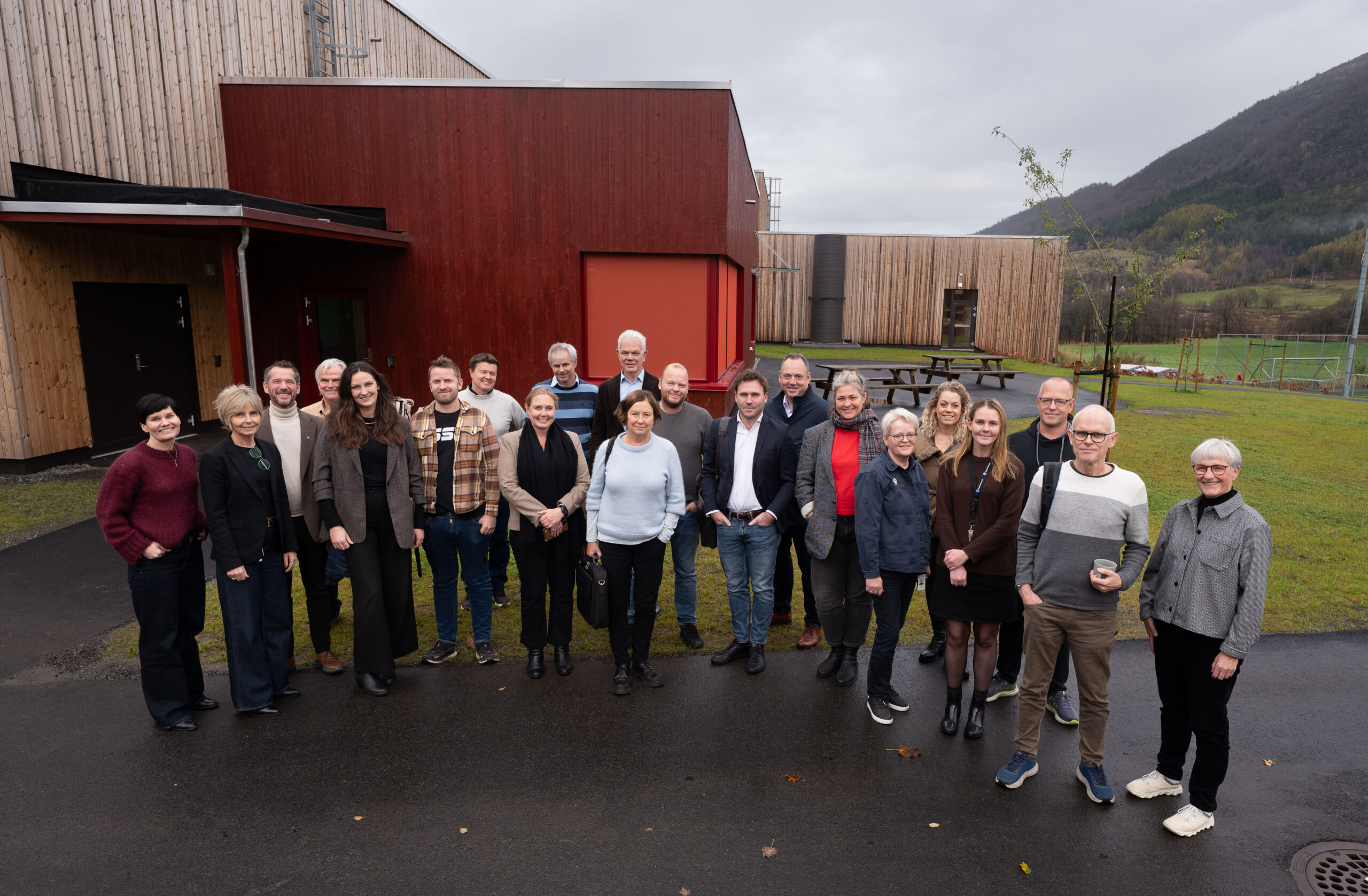Det var stort oppmøte fra fagmmiljø, Statsforvalteren i Rogaland, kommune og lokalt næringsliv da Matregion Haugalandet var samlet til fagmøte om matberedskap i Vndafjordhallen.
FOTO: TORSTEIN TYSVÆR NYMOEN(HAUGALAND VEKST
