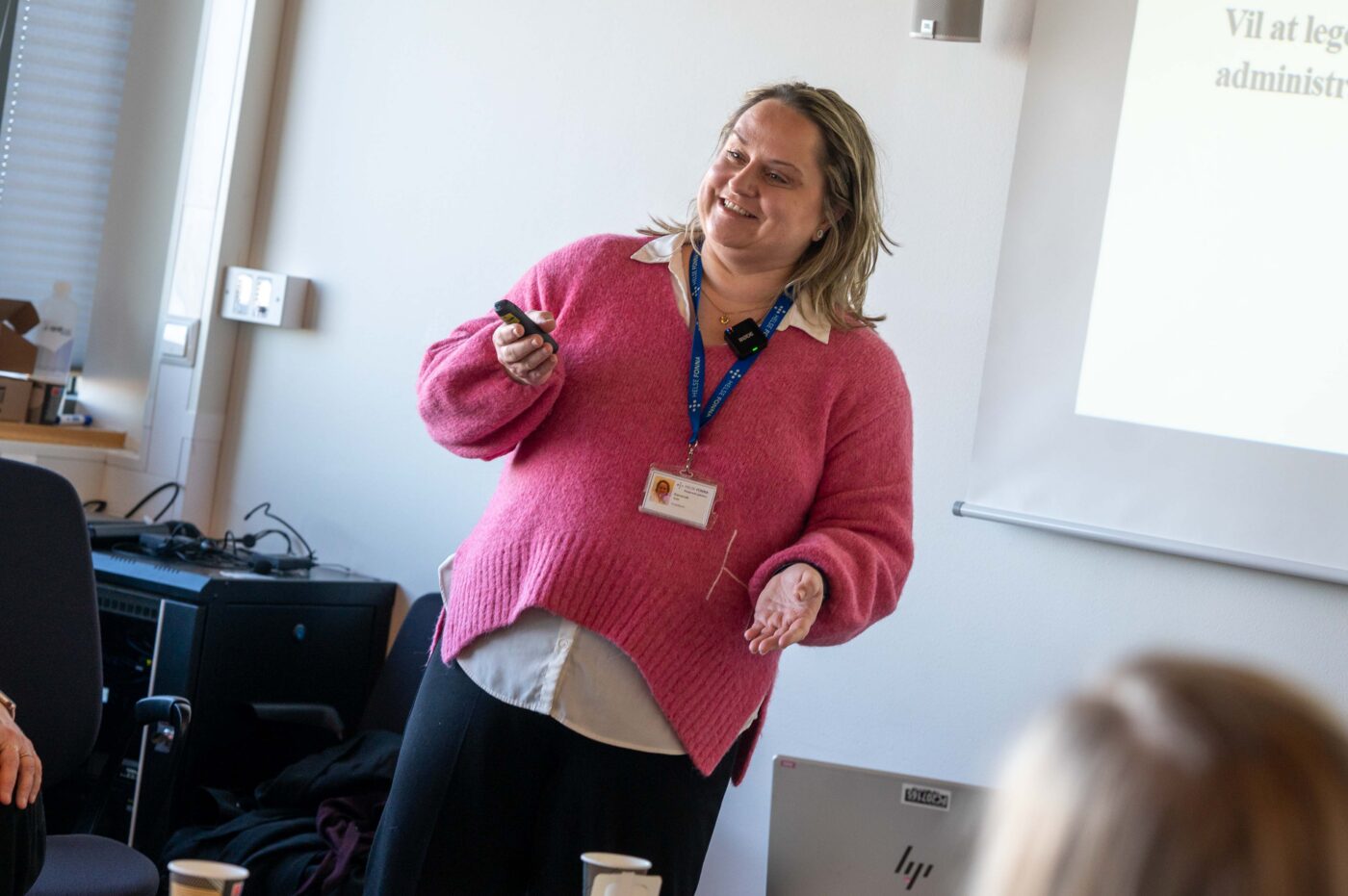 Asta Helene Enerstvedt i Helse Fonna fortalte om arbeidet med oppgavedeling i sykehuset. FOTO: TORSTEIN TYSVÆR NYMOEN/HAUGALAND VEKST