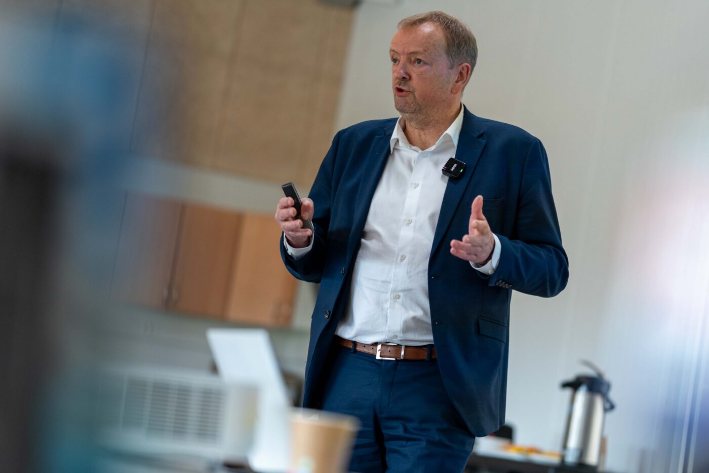 Styreleiar Terje Halleland gjorde greie for den krevjande situasjonen ved Haugesund lufthamn.Styreleiar Terje Halleland gjorde greie for den krevjande situasjonen ved Haugesund lufthamn.