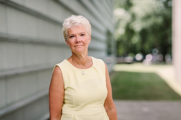 NHO-advokat Arnhild Dordi Gjønnes er ekspert på offentlige anskaffelser.
FOTO: MOMENT STUDIO/NHO
